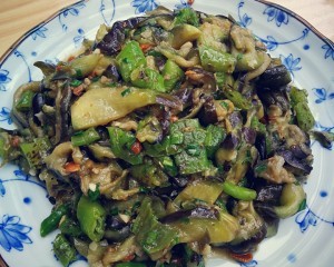 食补佳品青椒酱拌茄子(少油少盐)的做法