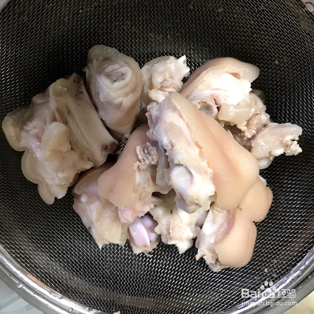小鲍鱼炖猪脚海鲜美食