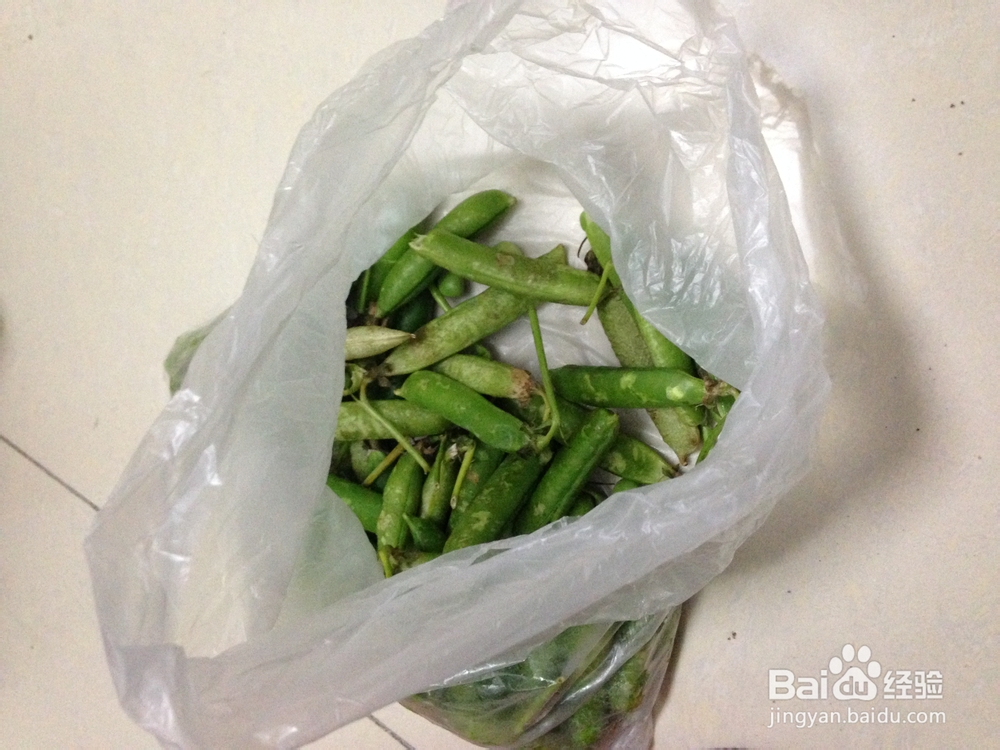 怎样在家做豌豆炒肉丁