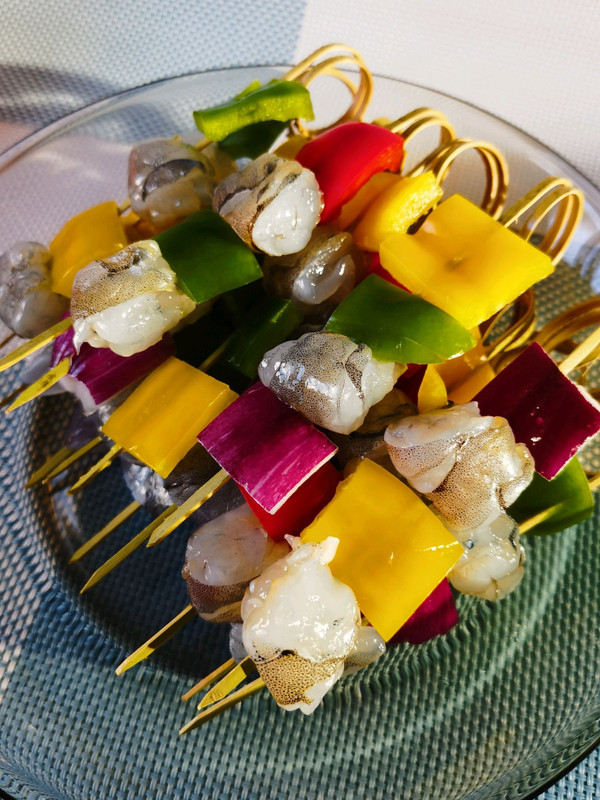 酱香五彩鲜虾串