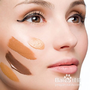 粉底液的正确用法步骤