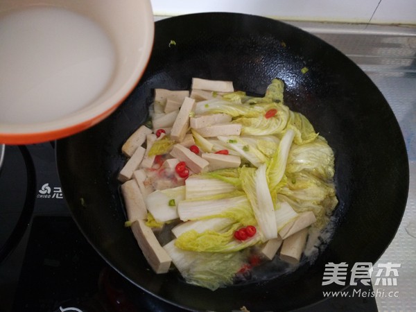 娃娃菜炒豆腐