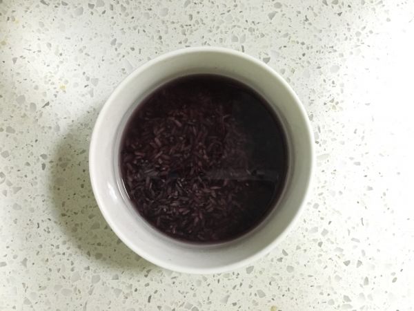 椰浆芒果紫米粥