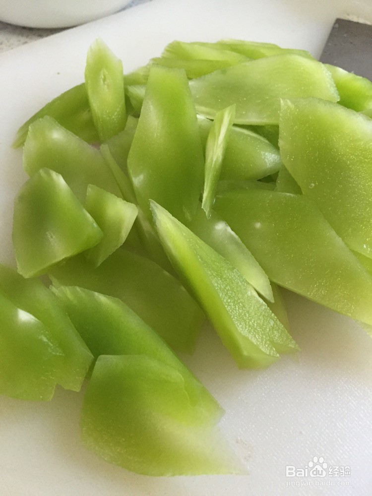 香辣干锅(鸡翅+河虾)的做法