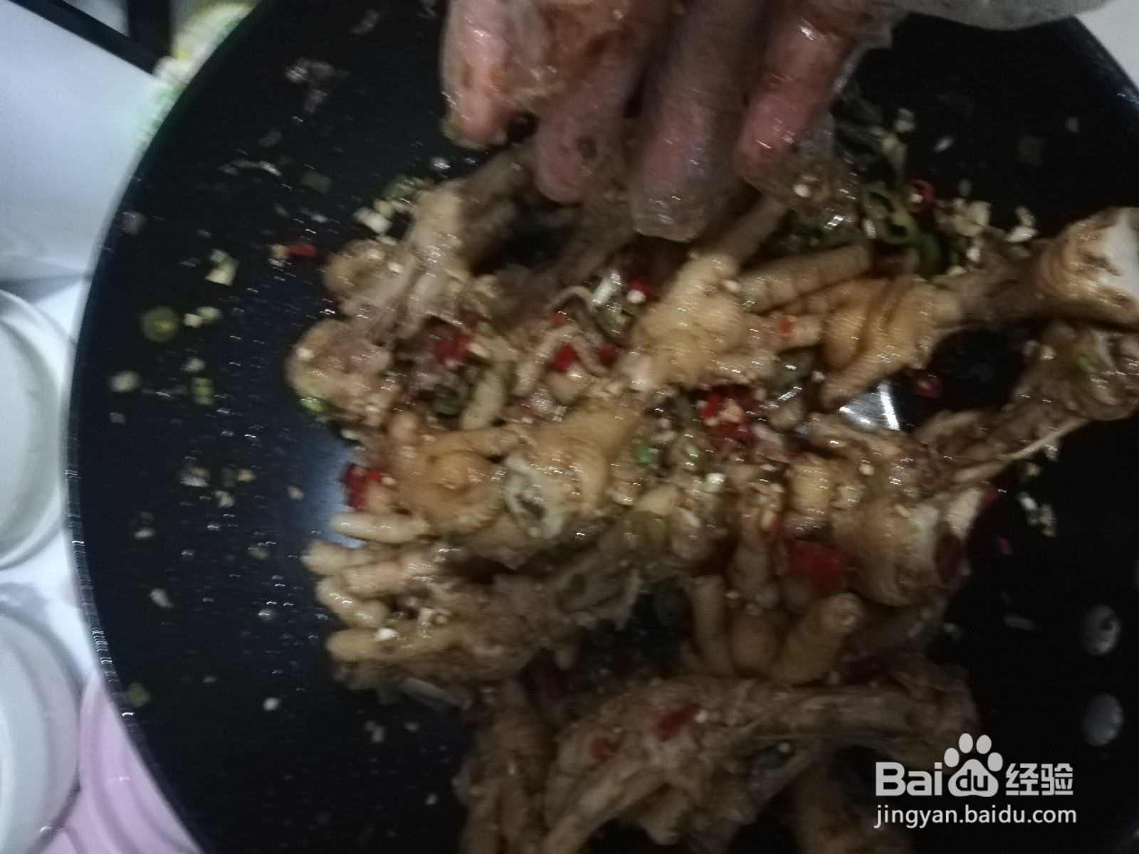 酸辣鸡爪的做法