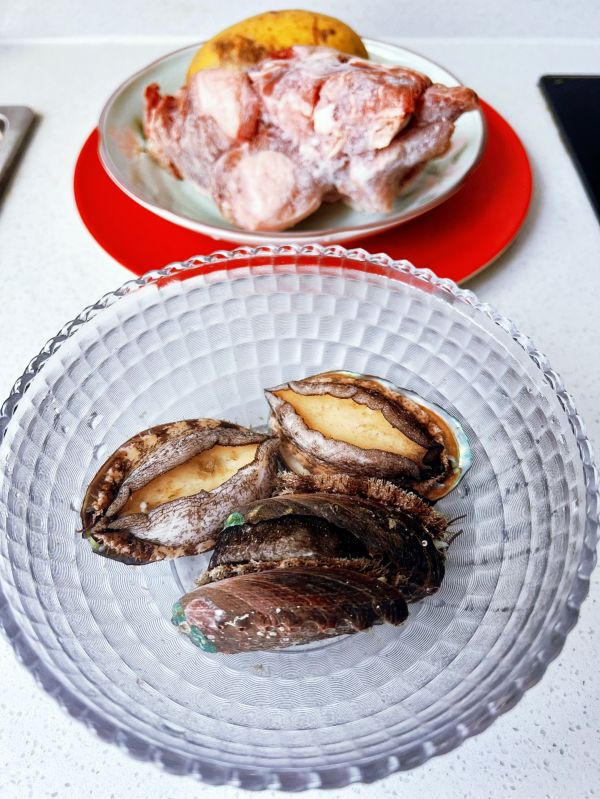 鲍鱼土豆炖排骨