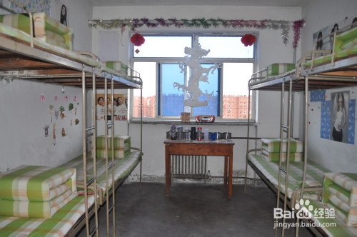 学厨师去学校好还是去酒店好