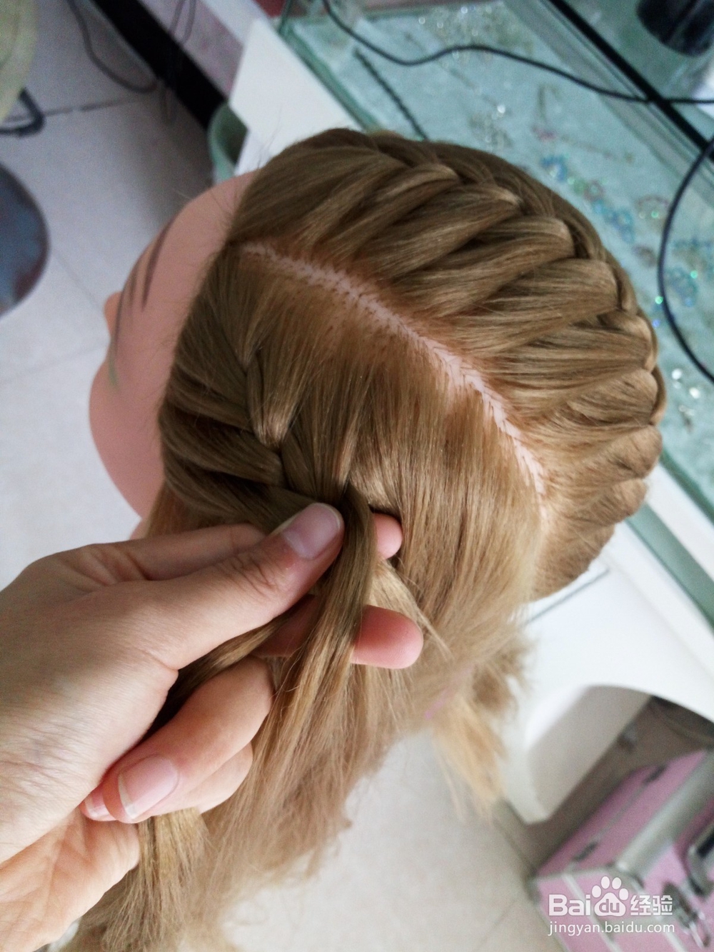 短发怎么扎简单好看