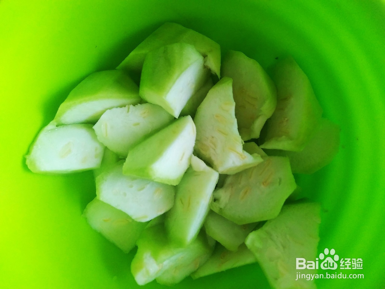 丝瓜和鱼丸这样滚汤，鲜美又好吃