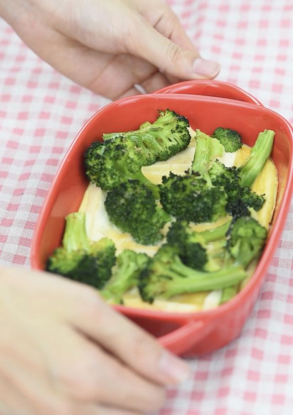 西蓝花豆腐蛋羹