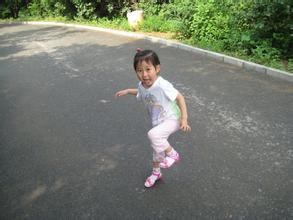 耳中进异物 咋办