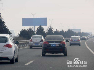 怎么近距离跟车不熄火