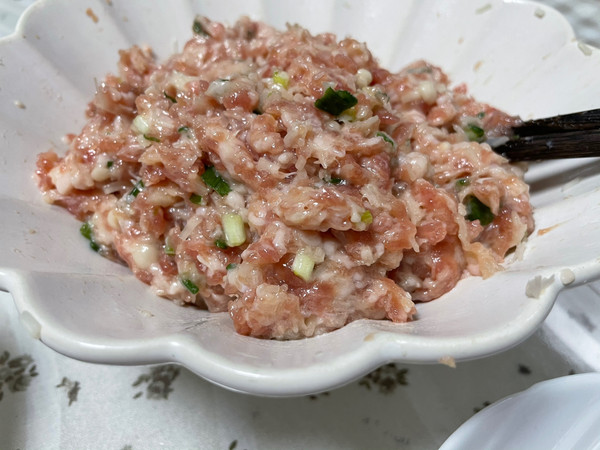 葱油橄榄菜大馄饨