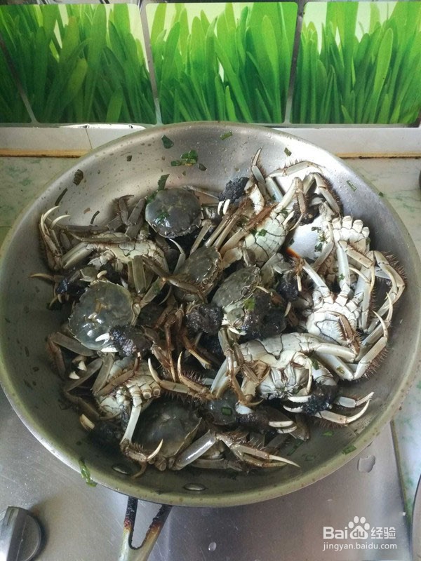 如何制作美味的蒸河蟹