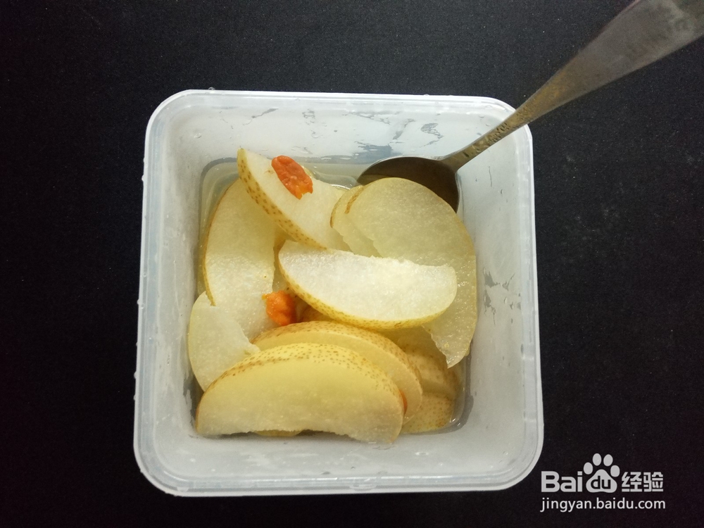 学生党如何在宿舍煮冰糖雪梨汤