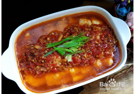 剁椒蒜蓉蒸巴沙鱼的做法步骤