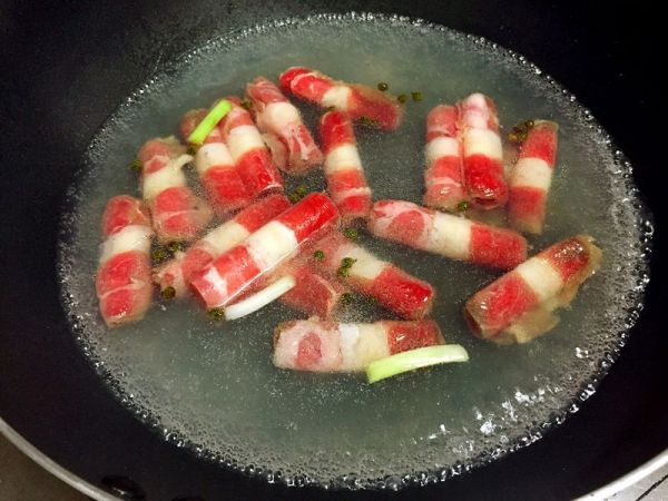 酸汤肥牛（番茄浓汤版）