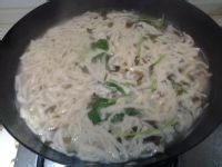 面食美味:鸡蛋手擀面