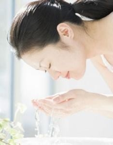 干燥季节护肤小窍门，你知道吗