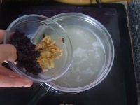 制作鲜虾云吞面