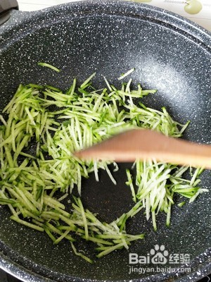 海米萝卜汤的做法