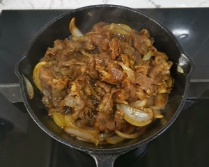 主食(牛肉饭)的做法