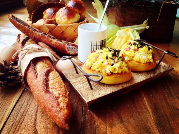 橄榄菜火腿面包