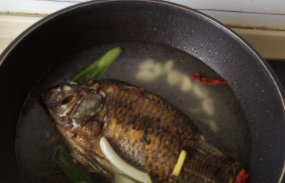 家常红烧鱼做法