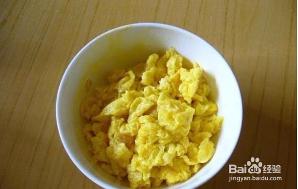 厨师怎么做青椒炒鸡蛋