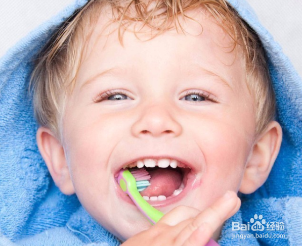 宝宝乳牙萌出时间差异原因都有哪些？