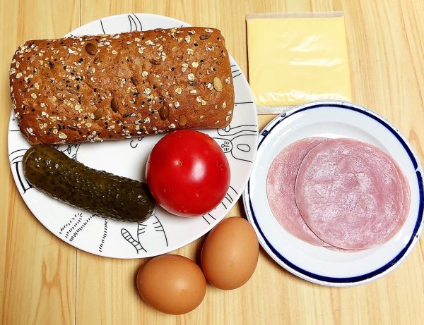 芝士火腿三明治