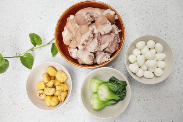 不可辜负的秘制烧猪手