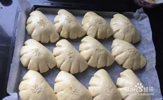 萌萌紫薯包的做法