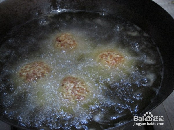 红烧狮子头的做法