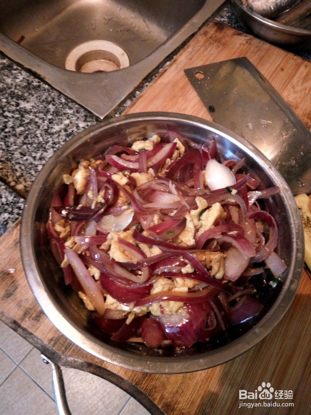 洋葱炒鸡蛋怎样做才好吃？