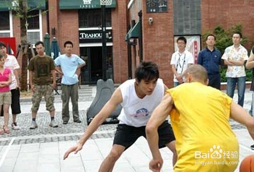 热天打篮球要注意什么？