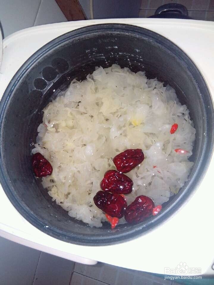 最简单的懒人银耳汤做法