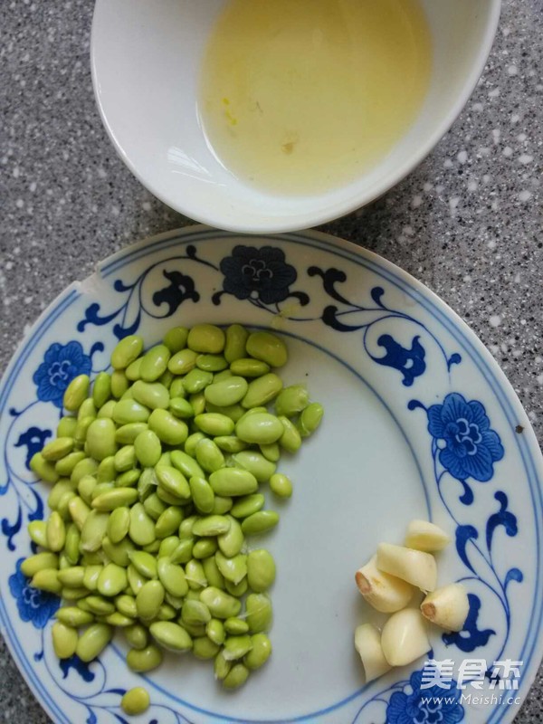 蛋清炒毛豆的做法