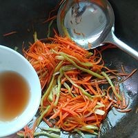5分钟炒菜——素炒胡萝卜丝
