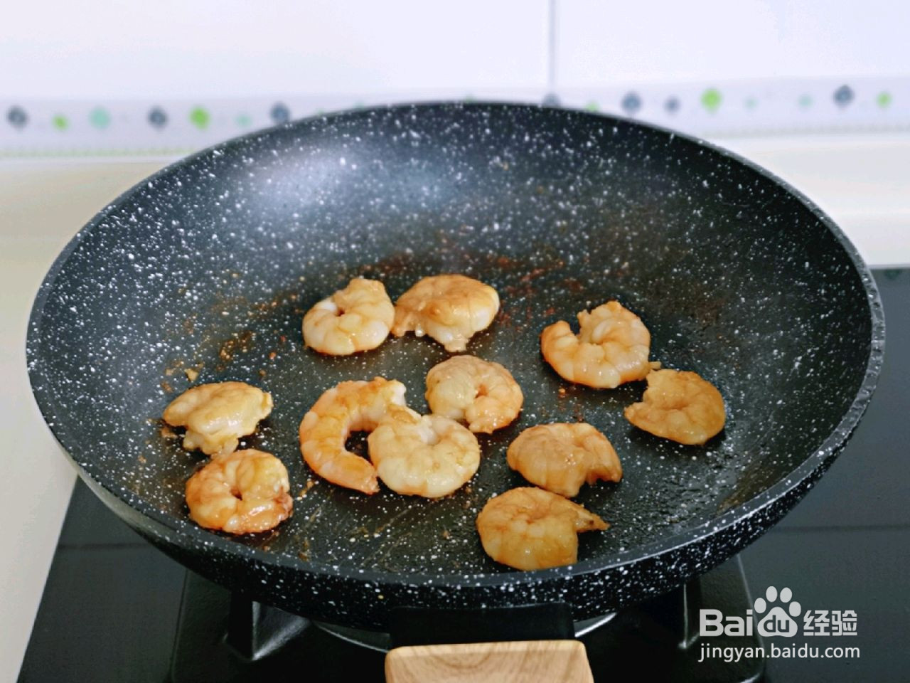 虾仁炒莴笋的做法