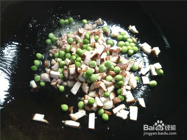 教你怎么做番茄豌豆肉酱意面