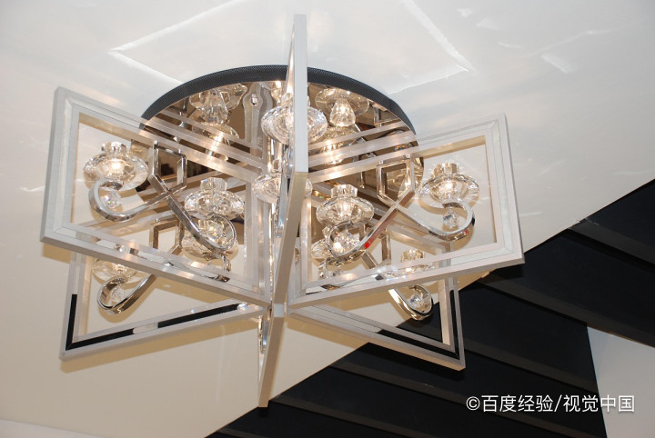 水晶灯坏了怎么维修