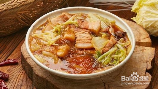 五花肉炖白菜粉条的做法
