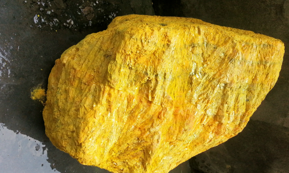 雌黄是一种什么东西