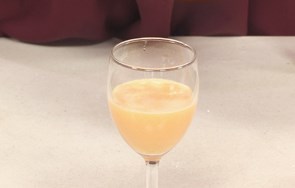 好喝的奶香味橙汁