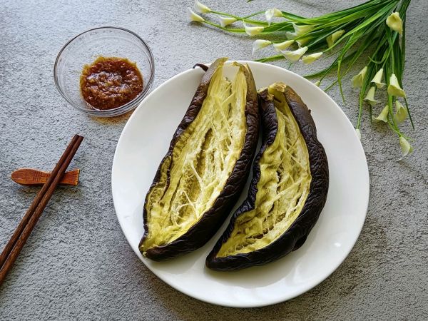清蒸茄子蘸蒜泥