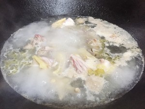 牛肝菌炖鸡的做法