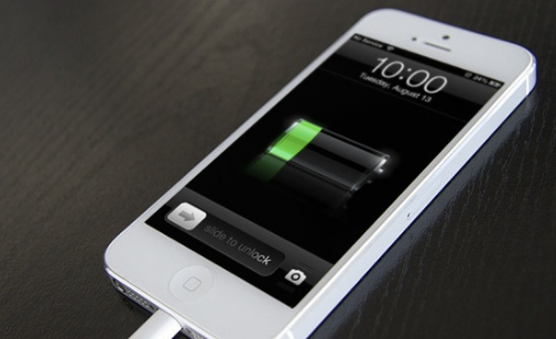 手机充电器充电时会滋滋滋的响，这是不是充电器的质量问题啊？会不会对手机电池产生损害