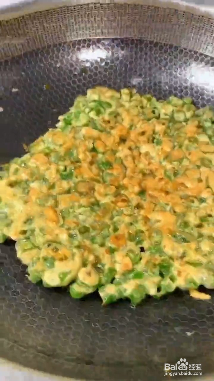 如何制作简单又非常下饭的辣椒炒鸡蛋