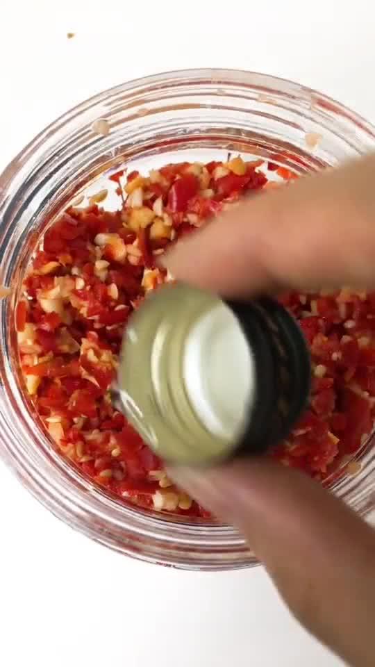 剁椒和糟辣椒一样吗